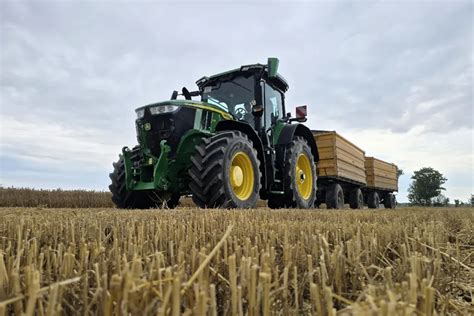 Sprzedaż ciągników po 9 miesiącach 2024 roku Traktor24