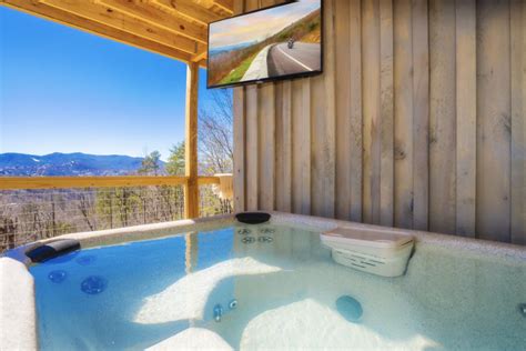 The Best Honeymoon Cabins In Gatlinburg Tn