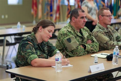 Foreign Defense Attachés visit USACAPOC A U S Army Reserve News