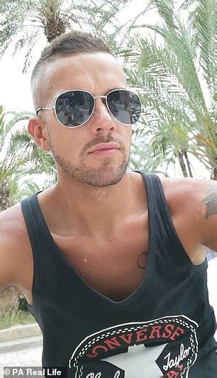 Former Gay Male Escort Who Had Sex With Men Doesn T Believe In Labels After Sex With Woman