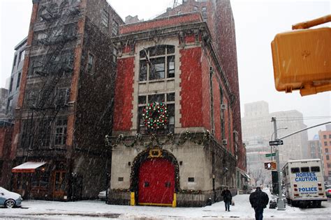 The Ghostbusters Firehouse Dressed For Christmas Scouting Ny