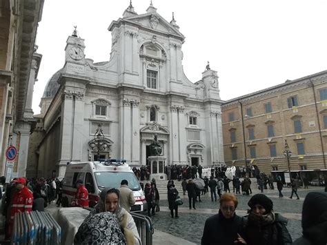 Loreto Aperto Ufficialmente L Anno Giubilare Ancona Osimo