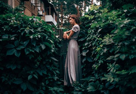 Wallpaper Marat Safin Model Women Outdoors Brunette Dress Short