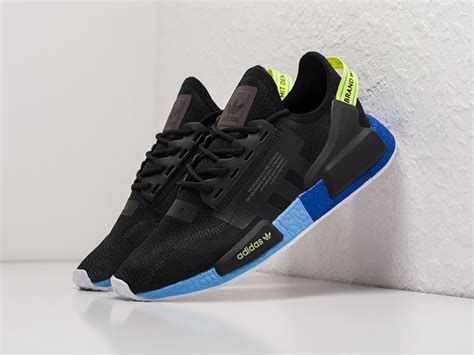 Кроссовки Adidas NMD R1 V2 цвет Черный купить по цене 5450 рублей в ...