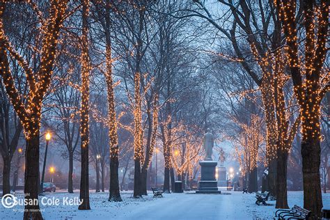 Christmas Quiet In The City Susan Cole Kelly Fine Art Prints