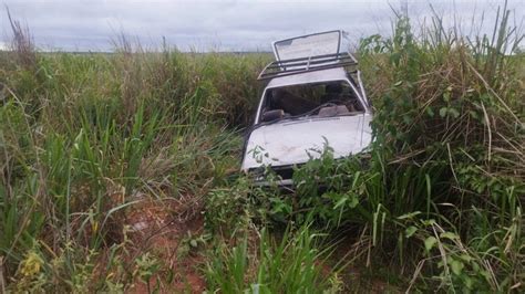 Motorista Dorme Ao Volante E Carro Capota Na Ms Portal Top M Dia News