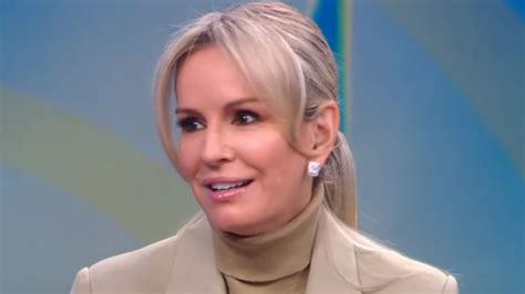 Gma3 Star Dr Jennifer Ashton Flaunts Her Oiled Up Legs In Mini Skirt