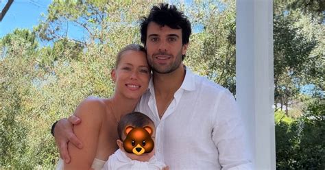 Nicole Neumann Celebr El Bautismo De Su Hijo Cruz Junto A Manu Urcera