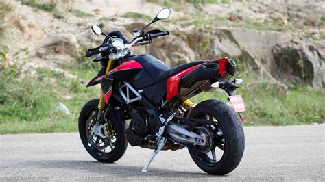 Aprilia Dorsoduro 1200 - 38 | IAMABIKER - Everything Motorcycle!