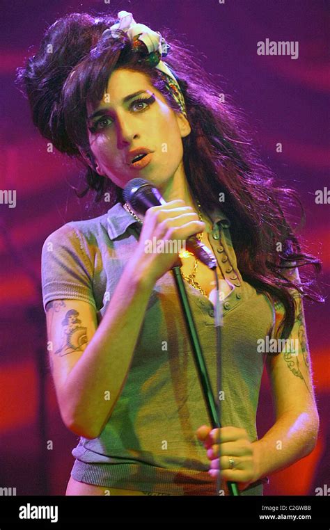 Winehouse Arrested For Alleged Assault Latest Troubled Singer Amy Winehouse Has Been Arrested