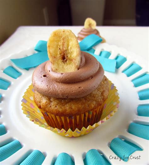 Peanut Butter Banana Cupcakes With Chocolate Marshmallow Frosting Crazy For Crust