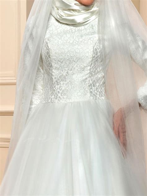 Lace And Tulle High Neckline Muslim Wedding Dress With Hijab Free