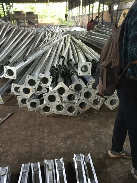 Mild Steel Dual Arm Iron Single Arm M Gi Octagonal Pole For Highway