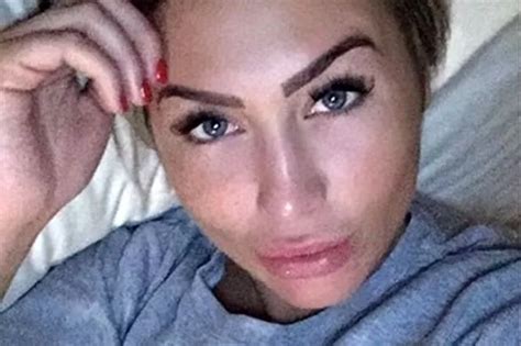 Lauren Goodger Jumps On Bedtime Selfie Bandwagon With Late Night Snap