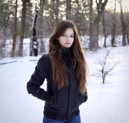 Mackenzie Foy Nude Leaks Porn Pics XPicsly