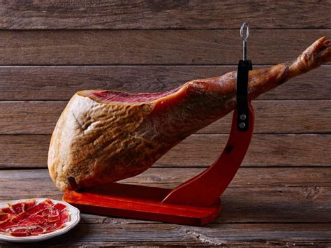 Consejos imprescindibles Cómo abrir un jamón en casa