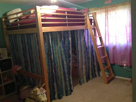 Pinterest | Dorm room bedding, Loft bed, Loft bed curtains