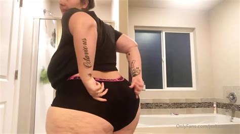 JUMBO ASS PAWG V MASSIVE ASS PAWG XHamster