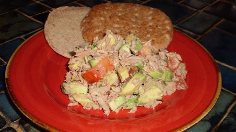 Avocado Tuna Salad In Pita Bread Recipe