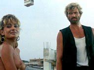 Naked Isabelle Strawa In The Unsewing Machine