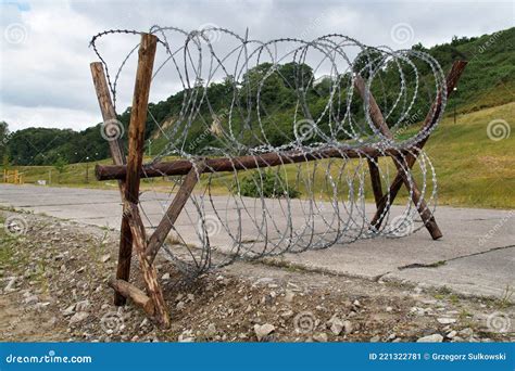 The Barb Razor Wire Obstacle Stock Image Image Of Barb View 221322781