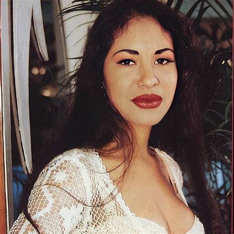 Siempre Selena On Instagram “bellísima Selena Selenaquintanilla Selenaquintanillaperez