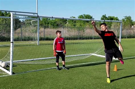 Goalkeeping School Waltham Abbey | FAE YOUTH