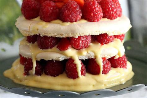 Recette De G Teau Meringu Aux Fraises Et Framboises Fra Ches