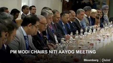 Pm Modi Meets Economists Ahead Of Budget Video Dailymotion