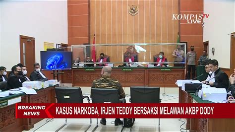 Jaksa Tunjukkan Tangkap Layar Bukti Percakapan Whatsapp Teddy Minahasa