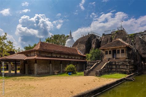 Sri Lanka Anuradhapura Isurumuniya Buddhist Temple Isurumuniya