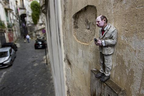 Isaac Cordal Well Hung