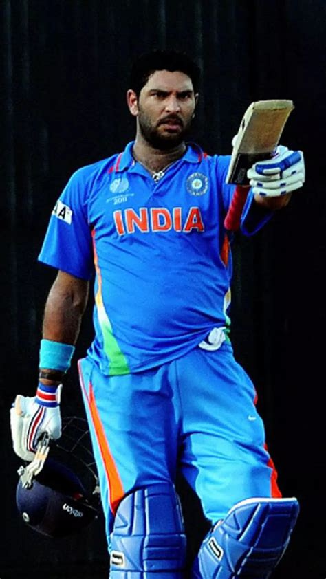 Yuvraj Singh Fielding In World Cup Final