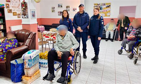 Jandarmii Suceveni Au Adus Bucuria S Rb Torilor Pascale V Rstnicilor