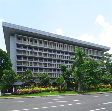 kota surabaya setiap gedung punya cerita