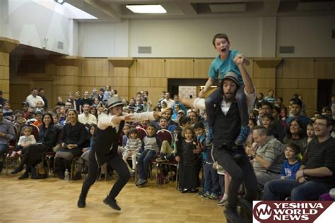 Photo Essay: CHAZAQ Sukkos Chol Hamoed Event Featuring Uncle Moishy And ...