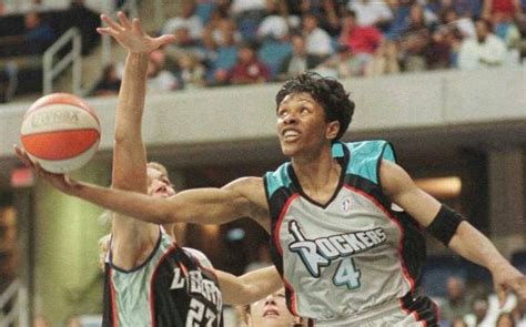 Former Kansas basketball star Lynette Woodard honored as Naismith ...