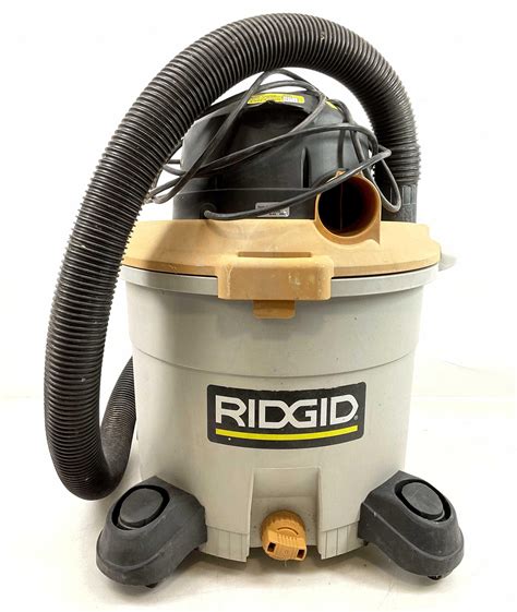 Lot Ridgid 12 Gal Wet Dry Vacuum