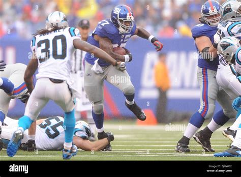 New York Giants Running Back Brandon Jacobs 27 Steps Over The Tackle