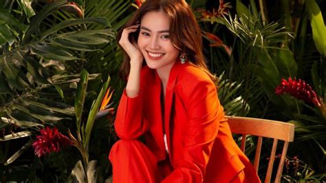 Chán diện bikini nhỏ xíu khoe body nóng bỏng Ninh Dương Lan Ngọc hóa soái tỷ vẫn cực ngầu