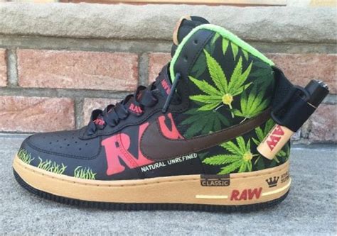 Raw Nike Air Force Ones Diseñadas Para Amantes Del Cannabis