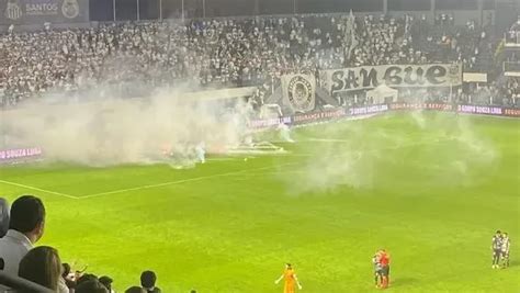 Antes de punição do STJD Santos tentou adiamento do duelo contra o