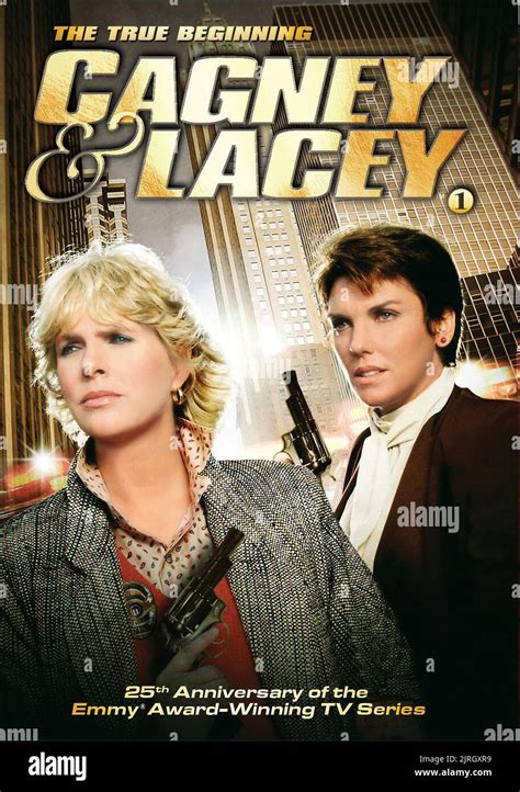 SHARON GLESS TYNE DALY POSTER CAGNEY And LACEY 1981 Stock Photo Alamy