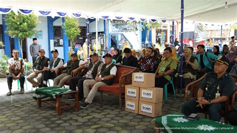 Sinergi Dosen Mahasiswa UMS MBKM Proyek Kemanusiaan Banjir Demak