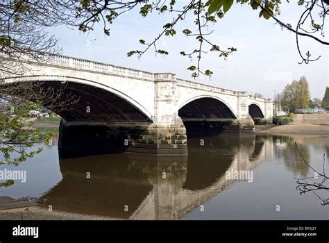 Chiswick Bridge Crossing The River Thames Between Chiswick And