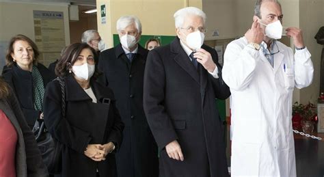 Mattarella Rende Omaggio Alle Vittime Del Naufragio L Arrivo Alla