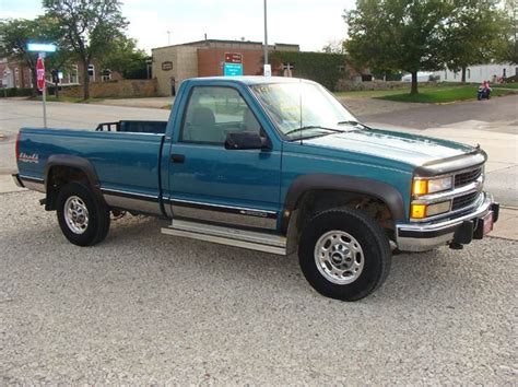 1998 Chevrolet Ck 2500 Series K2500 Silverado 2dr 4wd Standard Cab Lb