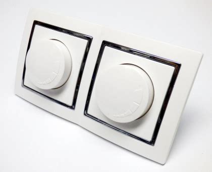 Levina S weiß 2 fach Rahmen 2x Dimmer 20 300 Watt silberner Zierring