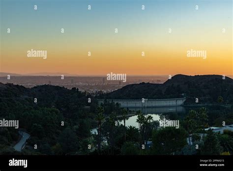 Sunset over West Los Angeles and Hollywood Reservoir Stock Photo - Alamy