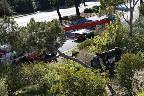 Tiger Woods Golfer Awake And Responsive After Surgery On Car Crash